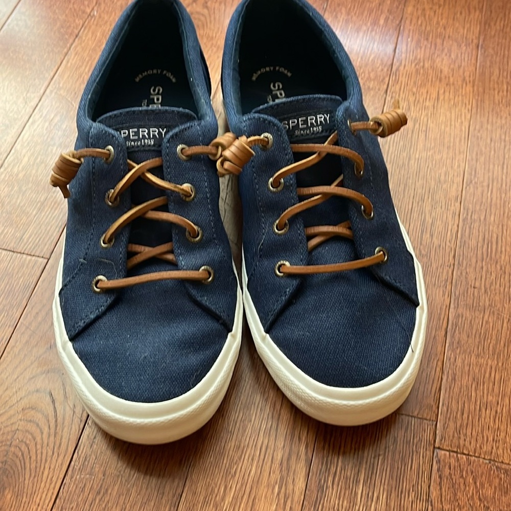 Like new Sperry Top-Siders 8.5 wide